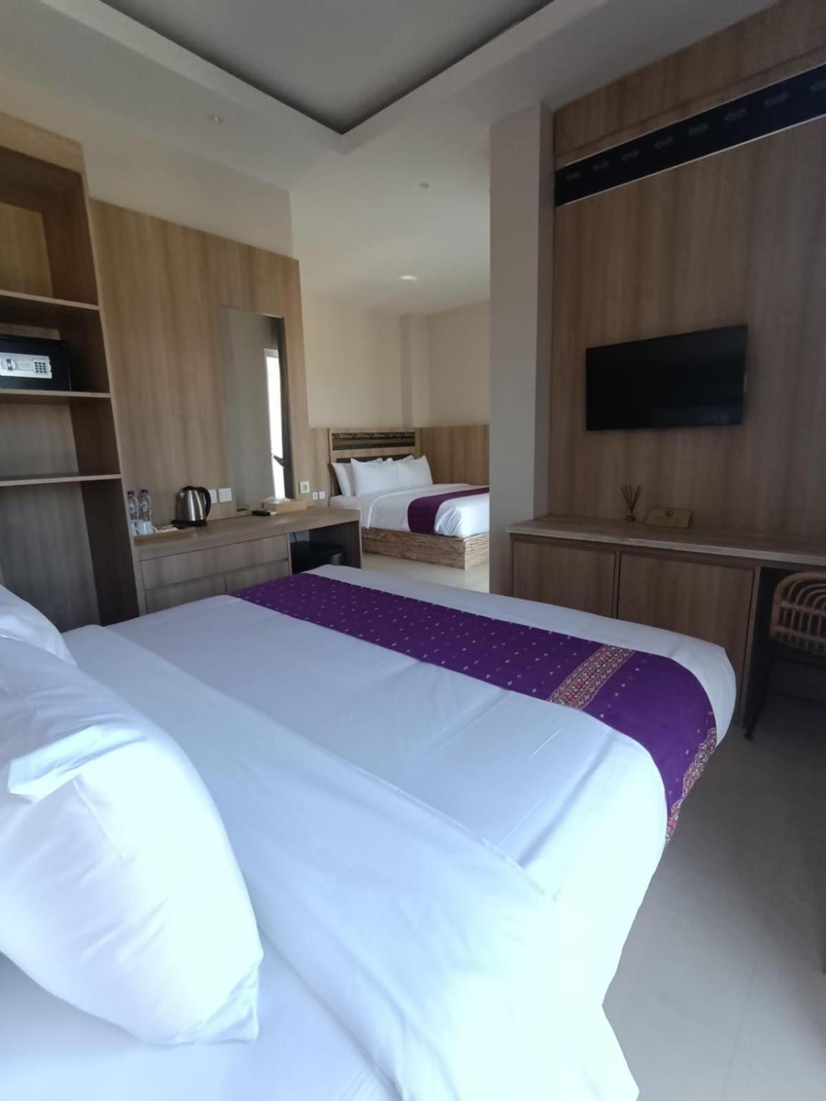 Dejavu 2.0 Hotel Bajo Komodo Labuan Bajo Eksteriør bilde