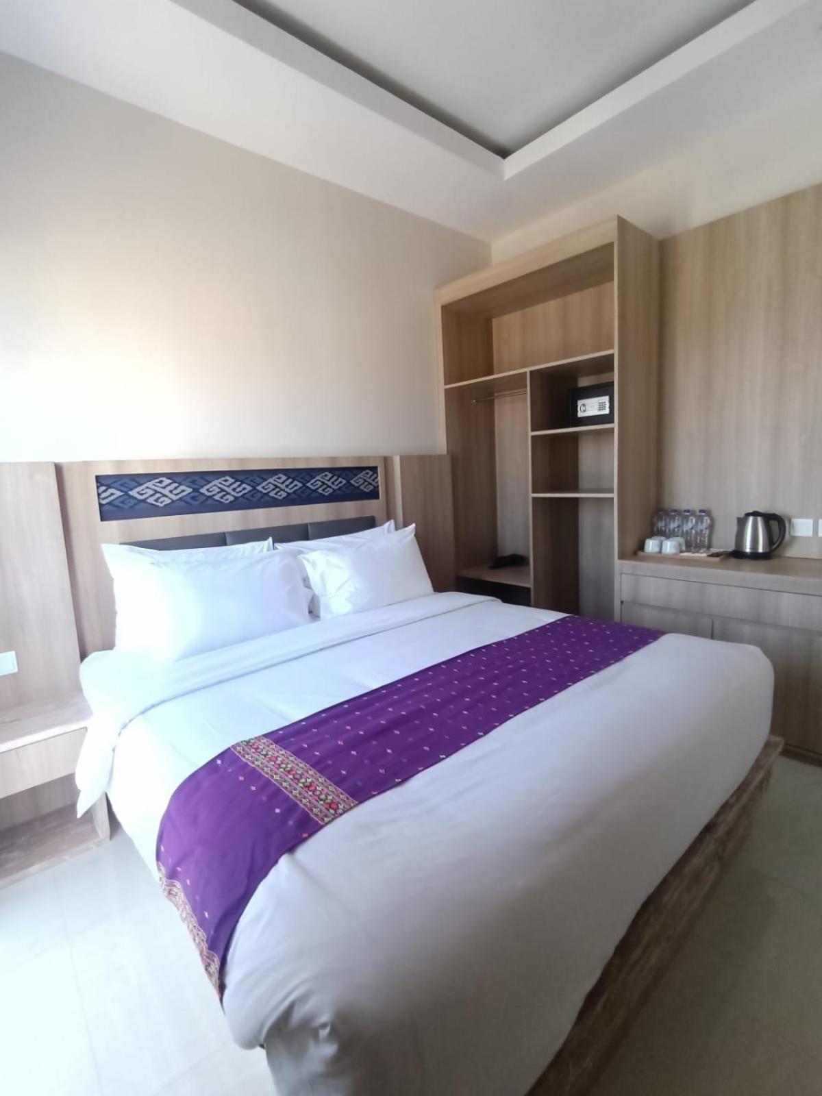 Dejavu 2.0 Hotel Bajo Komodo Labuan Bajo Eksteriør bilde
